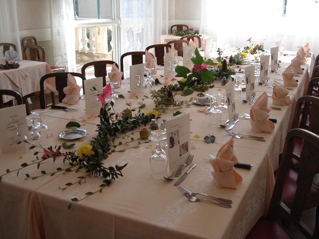 Castel Regina Hotel Chatel-Guyon Ngoại thất bức ảnh