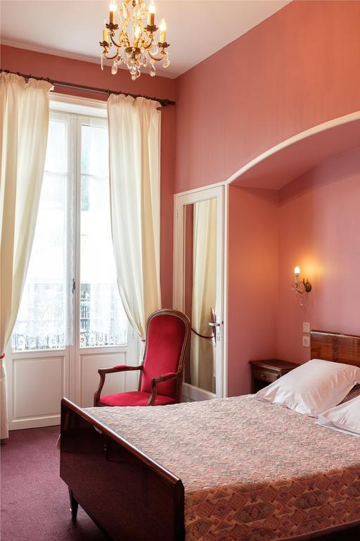 Castel Regina Hotel Chatel-Guyon Ngoại thất bức ảnh